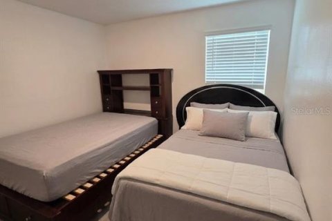 House in Kissimmee, Florida 4 bedrooms, 199.09 sq.m. № 2213619 - photo 7