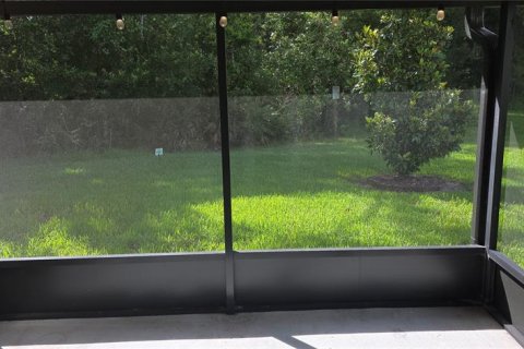 House in Bunnell, Florida 4 bedrooms, 199.46 sq.m. № 2232369 - photo 19