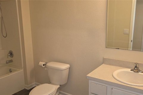 House in Bunnell, Florida 4 bedrooms, 199.46 sq.m. № 2232369 - photo 15