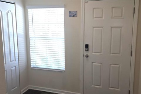 House in Bunnell, Florida 4 bedrooms, 199.46 sq.m. № 2232369 - photo 5