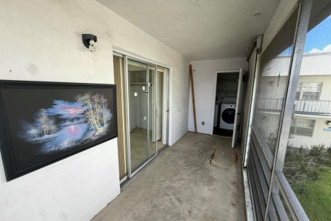 Condo in Delray Beach, Florida, 2 bedrooms  № 2392740 - photo 6