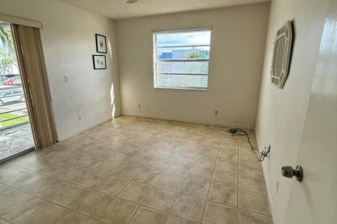 Condo in Delray Beach, Florida, 2 bedrooms № 2392740