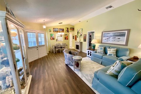 Condominio en venta en New Port Richey, Florida, 2 dormitorios, 124.49 m2 № 1679475 - foto 4