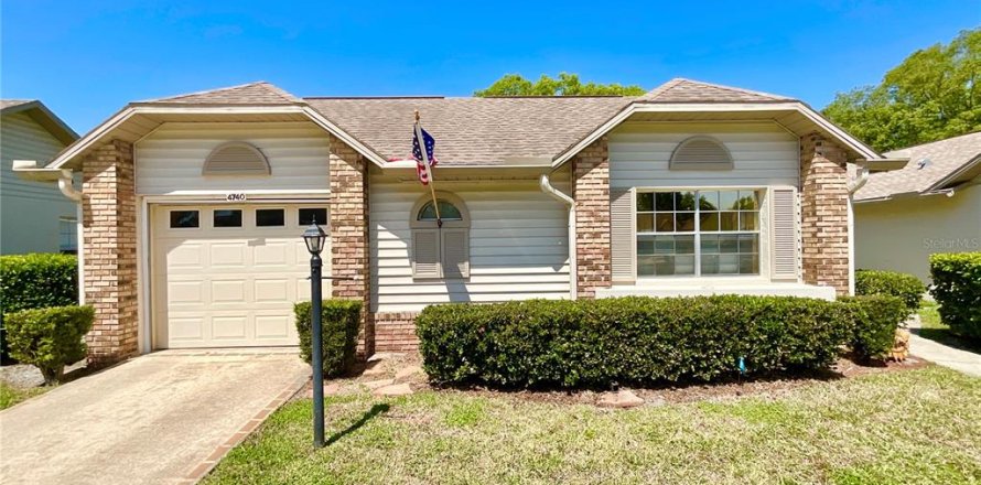 Condominio en New Port Richey, Florida, 2 dormitorios  № 1679475