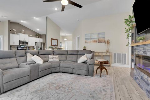 Villa ou maison à vendre à North Port, Floride: 4 chambres, 163.42 m2 № 2166951 - photo 6