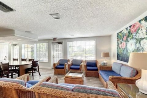 Adosado en venta en Altamonte Springs, Florida, 2 dormitorios, 125.42 m2 № 1916206 - foto 16