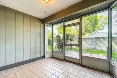Adosado en venta en Altamonte Springs, Florida, 2 dormitorios, 125.42 m2 № 1916206 - foto 12