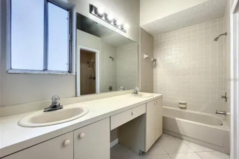 Adosado en venta en Altamonte Springs, Florida, 2 dormitorios, 125.42 m2 № 1916206 - foto 9