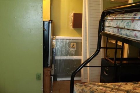 House in Sarasota, Florida 2 bedrooms, 91.97 sq.m. № 1900055 - photo 14