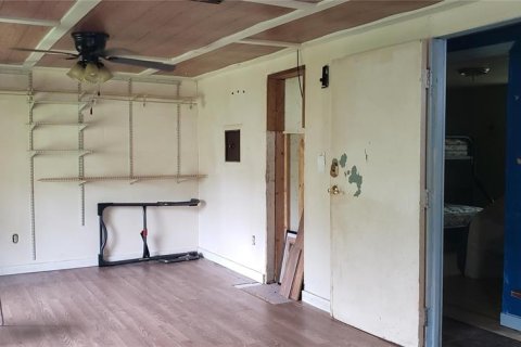 House in Sarasota, Florida 2 bedrooms, 91.97 sq.m. № 1900055 - photo 2