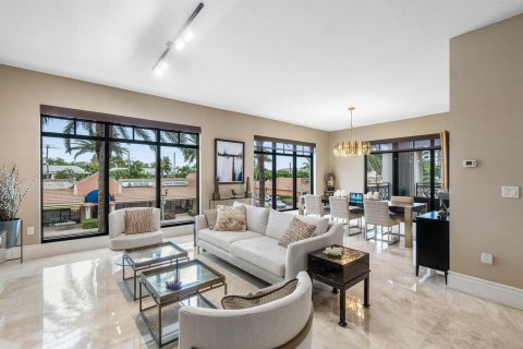 Condo in Boca Raton, Florida, 3 bedrooms № 2245527 - photo 4