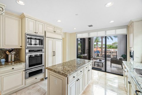 Condo in Boca Raton, Florida, 3 bedrooms № 2245527 - photo 12