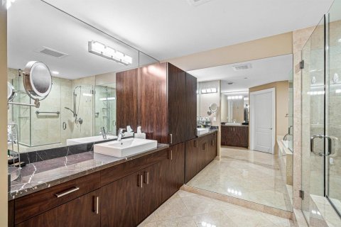 Condo in Boca Raton, Florida, 3 bedrooms № 2245527 - photo 25
