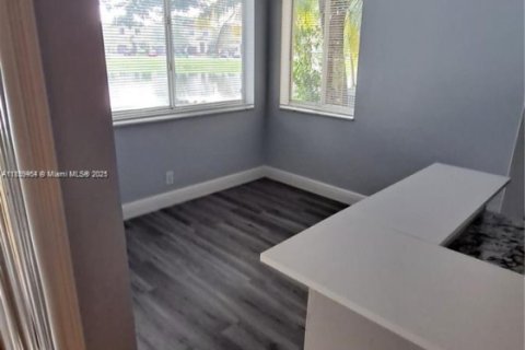 Condo in Tamarac, Florida, 1 bedroom № 1960651 - photo 7