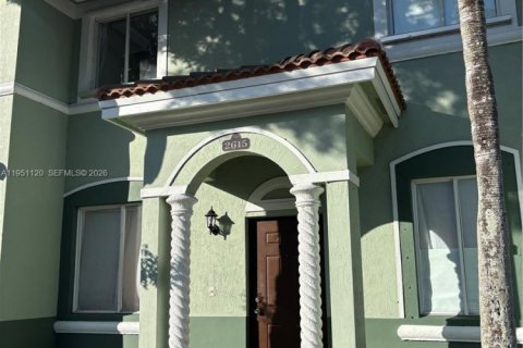 Adosado en Homestead, Florida 3 dormitorios № 2007203