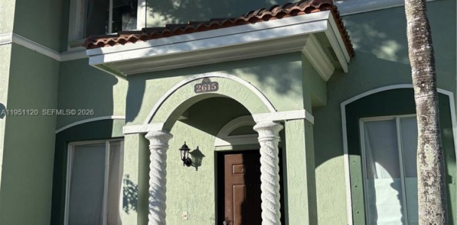 Adosado en Homestead, Florida 3 dormitorios № 2007203