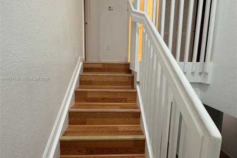 Adosado en venta en Homestead, Florida, 3 dormitorios № 2007203 - foto 6