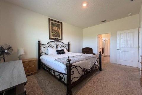 House in Ormond Beach, Florida 2 bedrooms, 168.71 sq.m. № 2201313 - photo 13