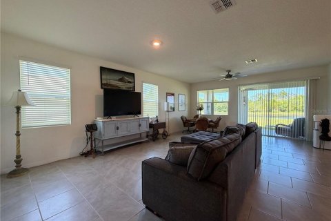 House in Ormond Beach, Florida 2 bedrooms, 168.71 sq.m. № 2201313 - photo 6