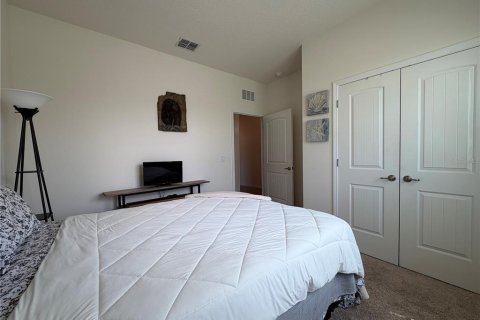 House in Ormond Beach, Florida 2 bedrooms, 168.71 sq.m. № 2201313 - photo 18