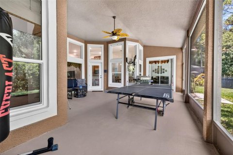 House in Tampa, Florida 3 bedrooms, 218.97 sq.m. № 2223205 - photo 28