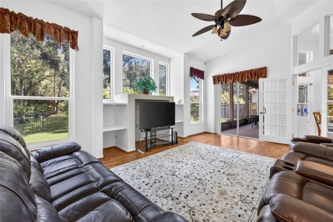 House in Tampa, Florida 3 bedrooms, 218.97 sq.m. № 2223205 - photo 16