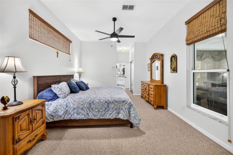 House in Tampa, Florida 3 bedrooms, 218.97 sq.m. № 2223205 - photo 22