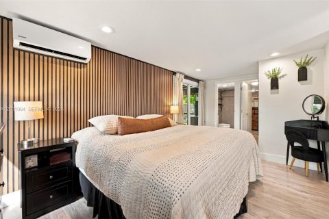 Villa ou maison à vendre à Pompano Beach, Floride: 3 chambres, 60.2 m2 № 2414325 - photo 13