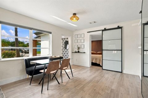 Villa ou maison à vendre à Pompano Beach, Floride: 3 chambres, 60.2 m2 № 2414325 - photo 8