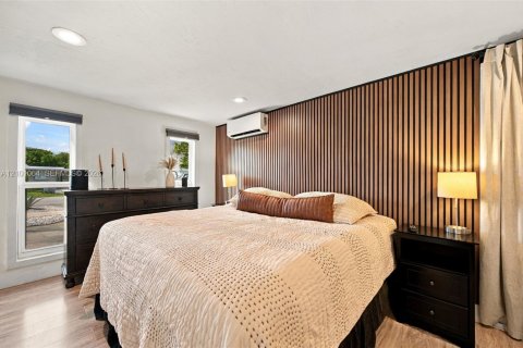 Villa ou maison à vendre à Pompano Beach, Floride: 3 chambres, 60.2 m2 № 2414325 - photo 12