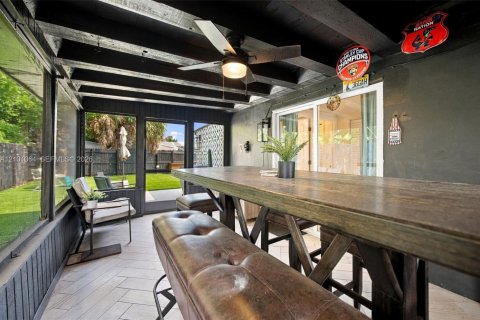 Villa ou maison à vendre à Pompano Beach, Floride: 3 chambres, 60.2 m2 № 2414325 - photo 21