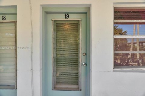 Copropriété à louer à Miami, Floride: 1 chambre, 52.95 m2 № 2076347 - photo 4