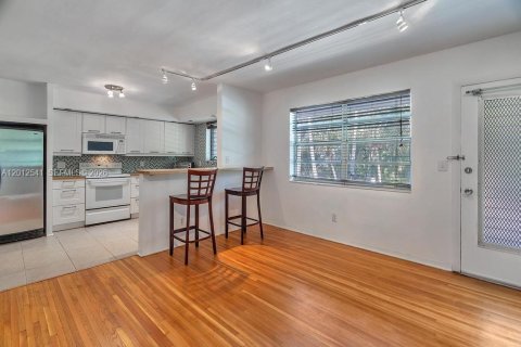Copropriété à louer à Miami, Floride: 1 chambre, 52.95 m2 № 2076347 - photo 7