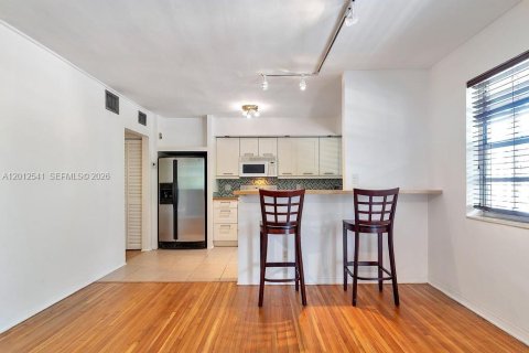 Copropriété à louer à Miami, Floride: 1 chambre, 52.95 m2 № 2076347 - photo 6