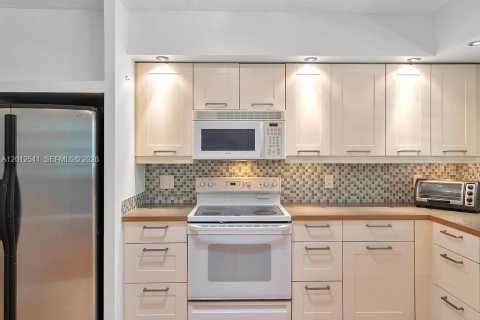 Copropriété à louer à Miami, Floride: 1 chambre, 52.95 m2 № 2076347 - photo 11