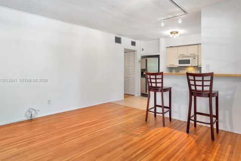 Copropriété à louer à Miami, Floride: 1 chambre, 52.95 m2 № 2076347 - photo 5