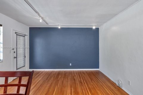 Copropriété à louer à Miami, Floride: 1 chambre, 52.95 m2 № 2076347 - photo 10