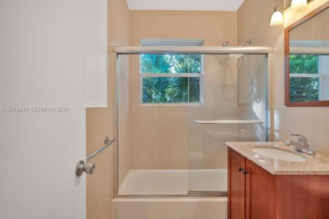 Copropriété à louer à Miami, Floride: 1 chambre, 52.95 m2 № 2076347 - photo 18