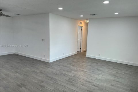 Casa en venta en Deerfield Beach, Florida, 3 dormitorios, 134.71 m2 № 1858851 - foto 18
