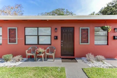 Condominio en alquiler en Deerfield Beach, Florida, 1 dormitorio, 50.63 m2 № 1938588 - foto 1