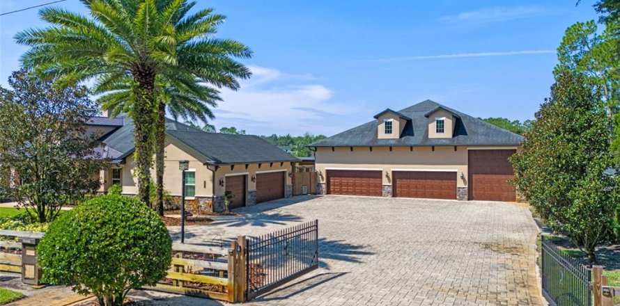 Villa ou maison à Chuluota, Floride 4 chambres, 431.9 m2 № 1905814
