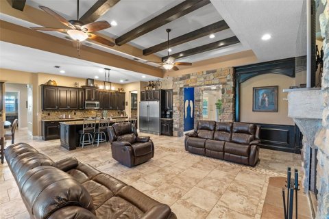 Villa ou maison à vendre à Chuluota, Floride: 4 chambres, 431.9 m2 № 1905814 - photo 16