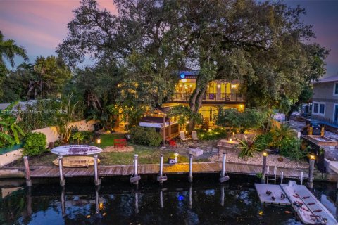 Villa ou maison à vendre à Fort Lauderdale, Floride: 4 chambres, 350.33 m2 № 2081814 - photo 4