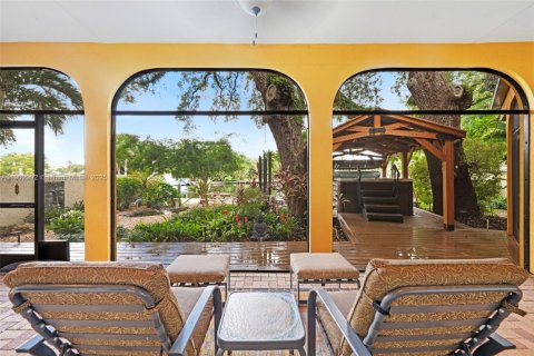 Villa ou maison à vendre à Fort Lauderdale, Floride: 4 chambres, 350.33 m2 № 2081814 - photo 27