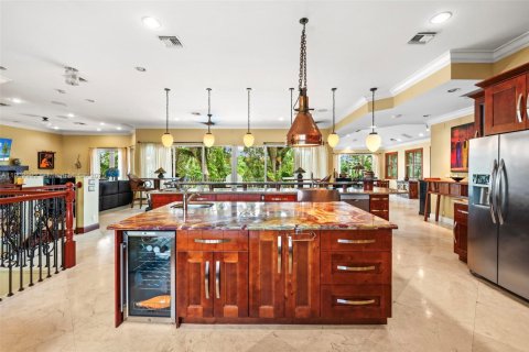 Villa ou maison à vendre à Fort Lauderdale, Floride: 4 chambres, 350.33 m2 № 2081814 - photo 9