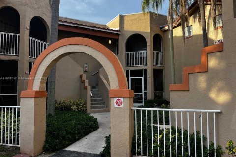 Condo in Pembroke Pines, Florida, 2 bedrooms  № 2090400