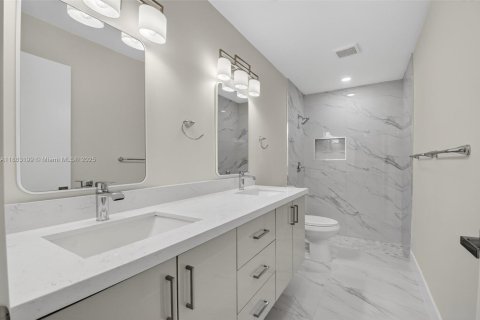 Купить виллу или дом в Бока-Ратон, Флорида 2 спальни, 117.24м2, № 1930430 - фото 24