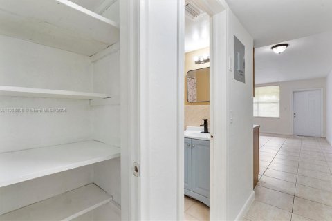 Appartement à louer à Hollywood, Floride: 1 chambre, 60.39 m2 № 1963789 - photo 20
