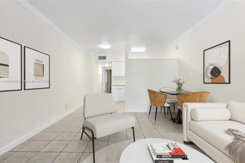 Appartement à louer à Hollywood, Floride: 1 chambre, 60.39 m2 № 1963789 - photo 1