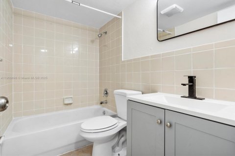 Appartement à louer à Hollywood, Floride: 1 chambre, 60.39 m2 № 1963789 - photo 10